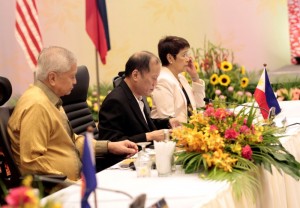 (LANGKAWI, Malaysia) President Benigno S. Aquino III reviews his documents during the 11th Brunei-Indonesia-Malaysia-Philippines East ASEAN Growth Area (BIMP-EAGA) Summit at the Grand Ballroom 2 of the Langkawi International Convention Centre on Tuesday (April 28).