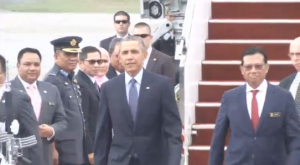 U.S. President Barack Obama arrives in Malaysia ahead of a two-day ASEAN and East Asia Summit. (Courtesy Reuters/Photo grabbed from Reuters video)