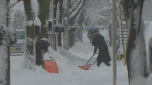 Snowstorm_hits_Japan