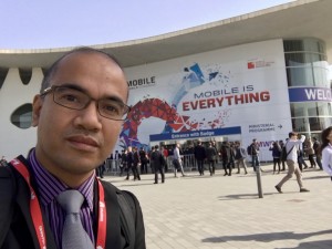 The author at the Mobile World Congress 2016 in Barcelona, Spain (Photo by Caesar Vallejos, Eagle News Service)