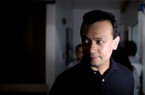 Independent vice presidential candidate Antonio Trillanes answers questions during an ambush interview after his press conference at the Magdalo headquarters in Manila on May 5, 2016.   Anti-establishment Philippine politician Rodrigo Duterte's rollicking ride to presidential favouritism has triggered warnings of a coup should he win next week's election, with opponents warning he is a dictator in the making. Trillanes said some in the military were "strongly averse" to Duterte's long-standing ties with communists, and that a coup was "very likely". / AFP PHOTO / NOEL CELIS