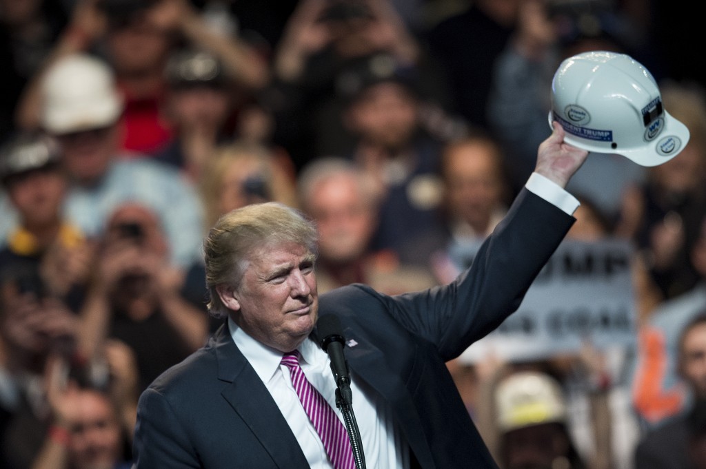 US Republican presidential candidate Donald Trump speaks during a rally May 5, 2016 in Charleston, West Virginia. / AFP PHOTO / Brendan Smialowski