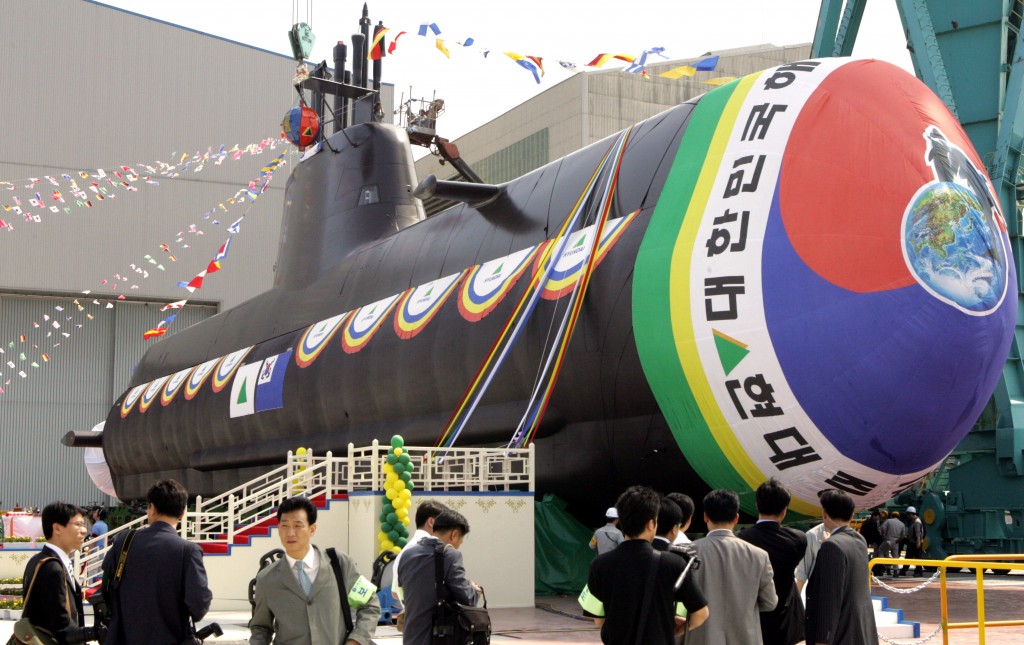 Hyundai Heavy Industries Co., the world's largest shipyard, launches South Korea's first 1,800-ton class submarine 'Son Won-Il' during a launching ceremony in Ulsan, eastern South Korea, 09 June 2006. South Korea's navy launched a new submarine equipped with advanced sensors and weapons systems and capable of staying underwater for up to 50 days. The vessel has a top speed of 20 knots with a crew of 40 on board and is armed with advanced weapons including anti-ship cruise missiles. AFP PHOTO/DONG-A ILBO / AFP PHOTO / DONG-A ILBO