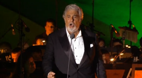 Close-up of Placido Domingo singing on a giant floating leaf on the Amazon's Rio Negro, in an effort to raise awareness about forest preservation. (Photo grabbed from Reuters video/Courtesy ROCK IN RIO/LIVEXLIVE)