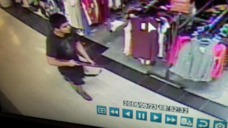 An image taken from security video shows the gunman who opened fire in the Cascade Mall in Burlington, Washington on Friday night, and who is still at large, released by the Washington State Patrol, September 24, 2016.   Washington State Patrol/Handout via REUTERS