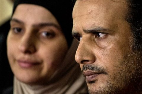 Kuwaiti national Husayn Al-Dhafiri (R) and Syrian national Rahaf Zina are presented at a press conference at the National Bureau of Investigation (NBI) in Manila on April 6, 2017.  Philippine authorities said on April 6 they had foiled a possible terror attack after arresting a Kuwaiti man and his Syrian wife, both alleged members of the Islamic State (IS) group. Police nabbed Husayn Al-Dhafiri and Rahaf Zina at an upscale district of Manila following a tip-off from the Kuwaiti authorities late last month, but the arrests were kept secret while Filipino authorities investigated further, officials said. / AFP PHOTO / Noel CELIS