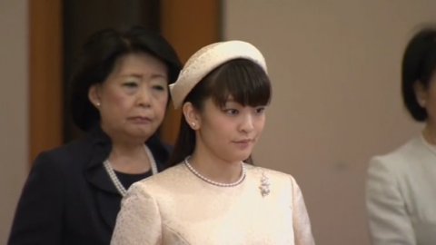  Kei Komuro, who is set to be engaged to Japanese princess Mako spoke to reporters on Wednesday (May 17) morning after national broadcaster NHK reported their upcoming betrothal on the previous evening.(photo grabbed from Reuters video)