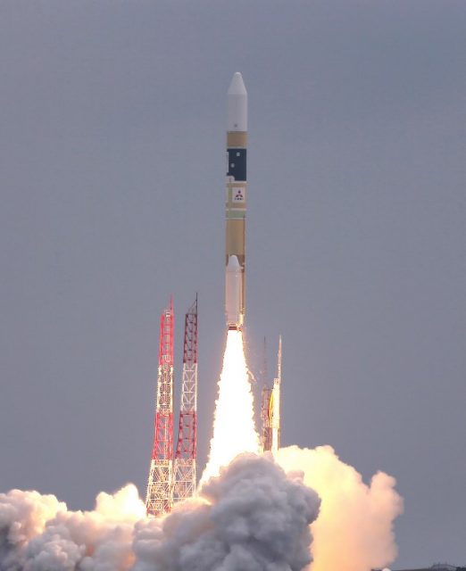 The H-IIA rocket blasts off from the Tanegashima space centre in Kagoshima Prefecture, southern Japan on June 1, 2017 carrying the "Michibiki" No.2 satellite. Japan on June 1 launched a rocket carrying a satellite to help build a high-precision geolocation system that will complement the US-operated GPS. / AFP PHOTO / JIJI PRESS / STR / Japan OUT