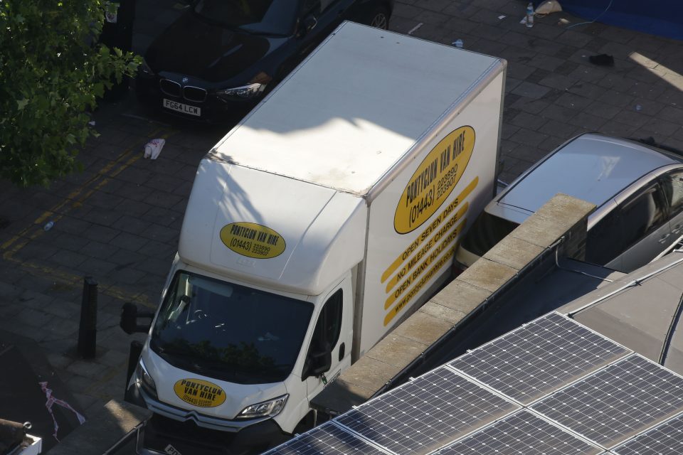 A view of the van believed to have been used in the attack on pedestrians in Finsbury Park area of north London on June 19, 2017. A van ploughed into pedestrians near a London mosque in early Monday, killing one man and injuring eight other people in what Prime Minister Theresa May said was "a potential terrorist attack". / AFP PHOTO / Daniel LEAL-OLIVAS