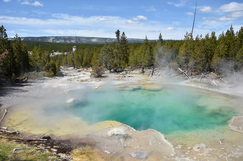 Foot found floating in Yellowstone spring belonged to L.A. man